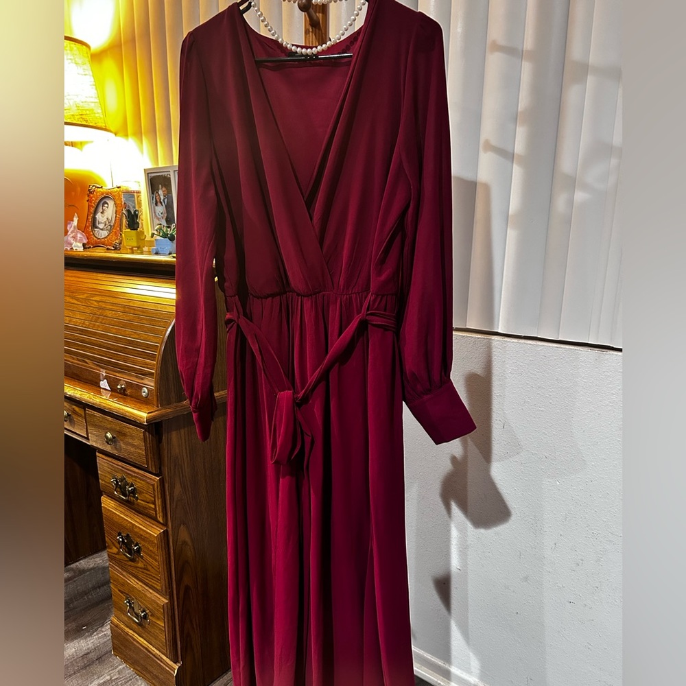 Miss Avenue Elegant Long Sleeve Wine Dress